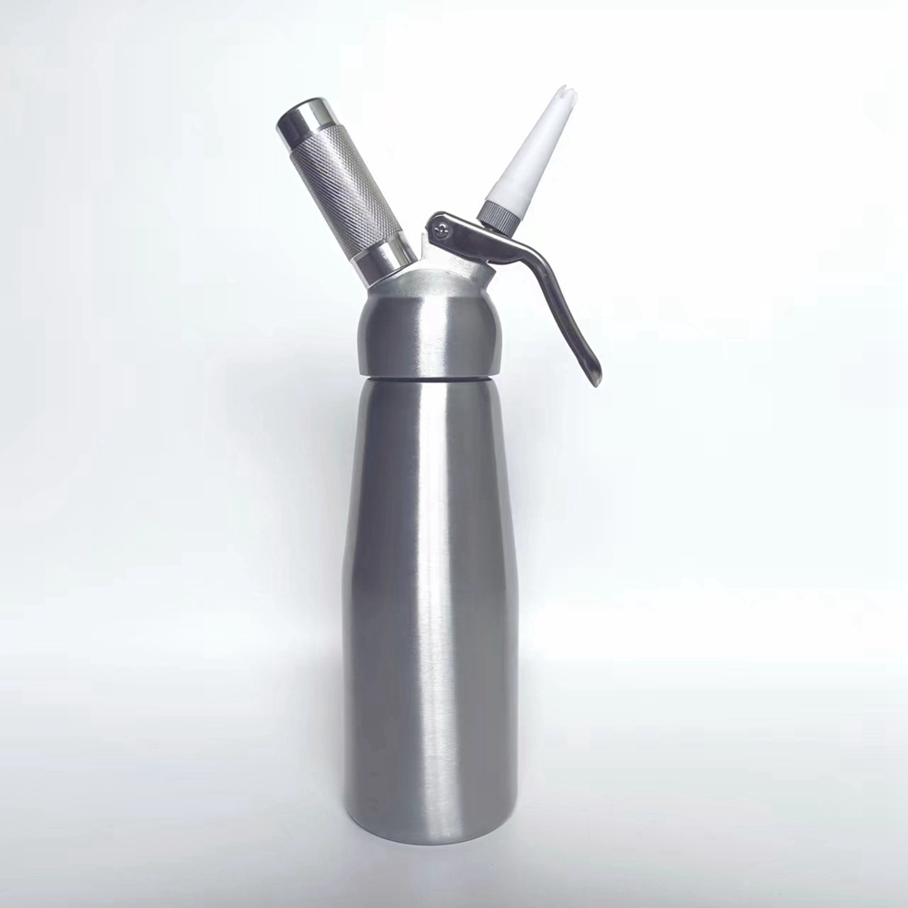 500ml Round Head ALU Cream Whipper,
500mlAM-105AR